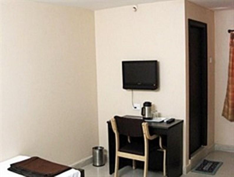 Dwaraka Inn Hyderabad Zimmer foto